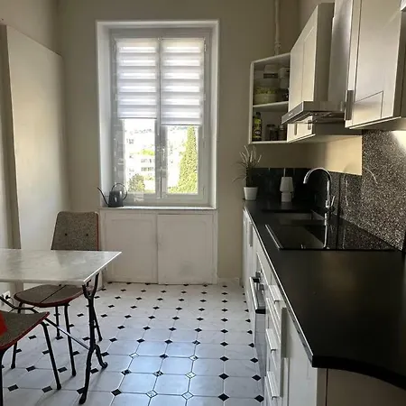Duplex En Bord De Mer Avec Piscine Et Parking Cannes Exterior photo