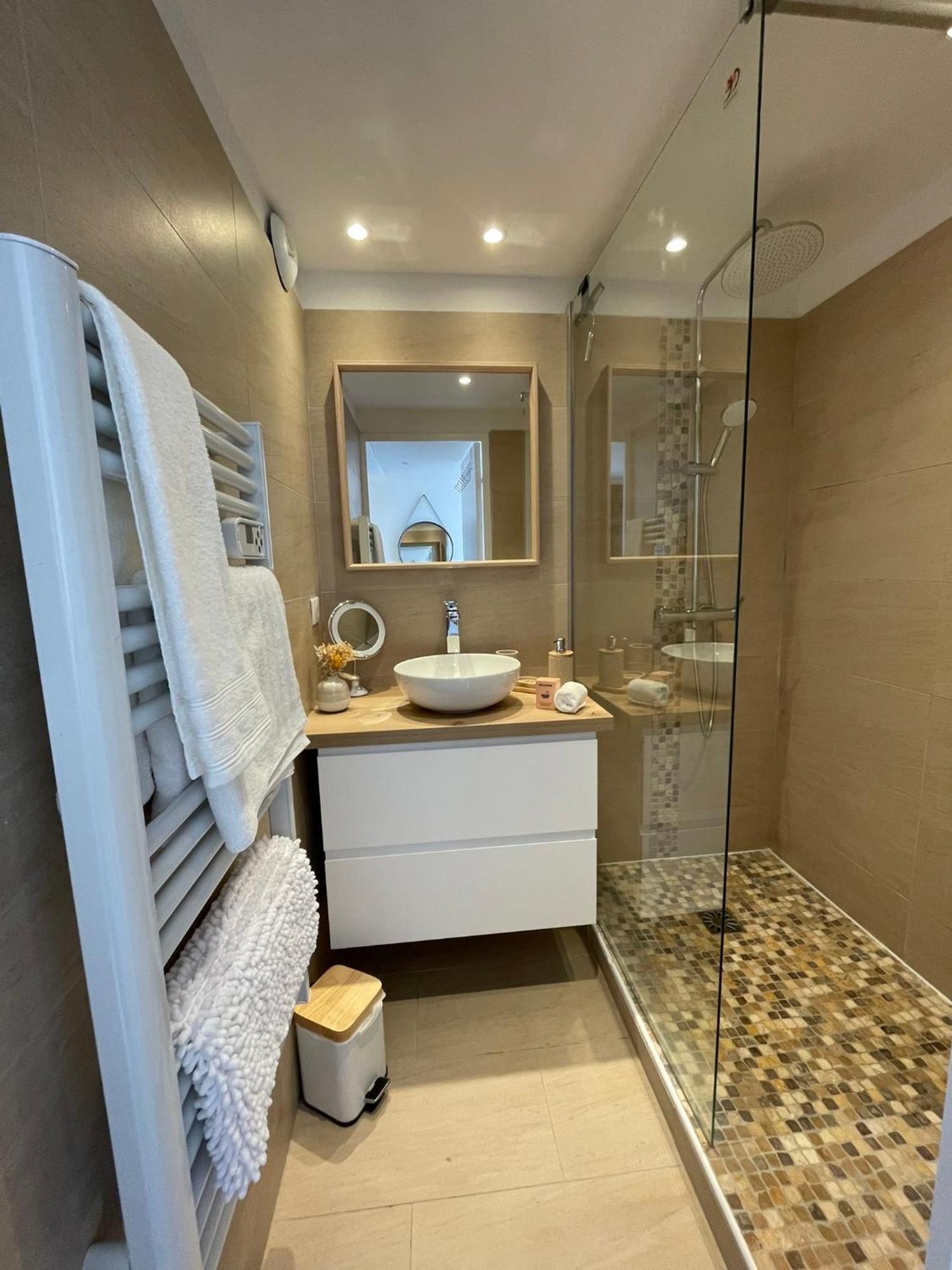 Duplex En Bord De Avec Piscine Et Parking Appartement